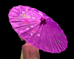 403-1032 Soka - Girl with Umbrella (color) 10x8 300 dpi 20140716